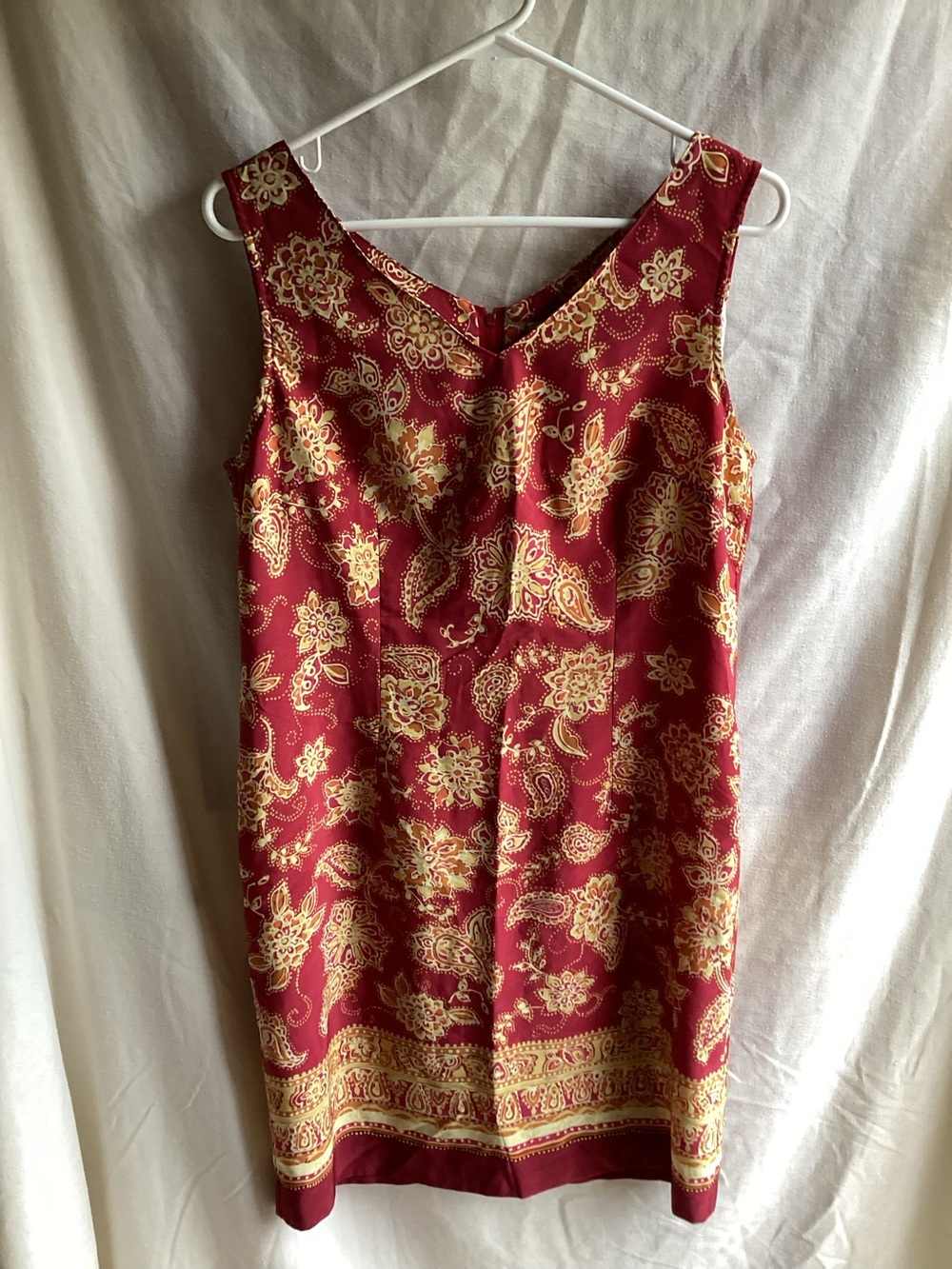 Sleeveless Red Paisley Shift Dress